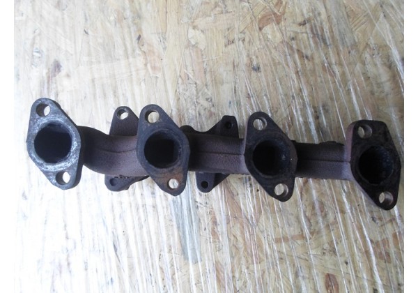 колектор випускний Renault Megane II, III, Scenic II, III, Logan, Fluence, Clio II, III, Modus, Kangoo, II, Laguna III, Twingo II, Duster 1.5 dci, 8200390041, 8200468141, 8200471170, 8200574232